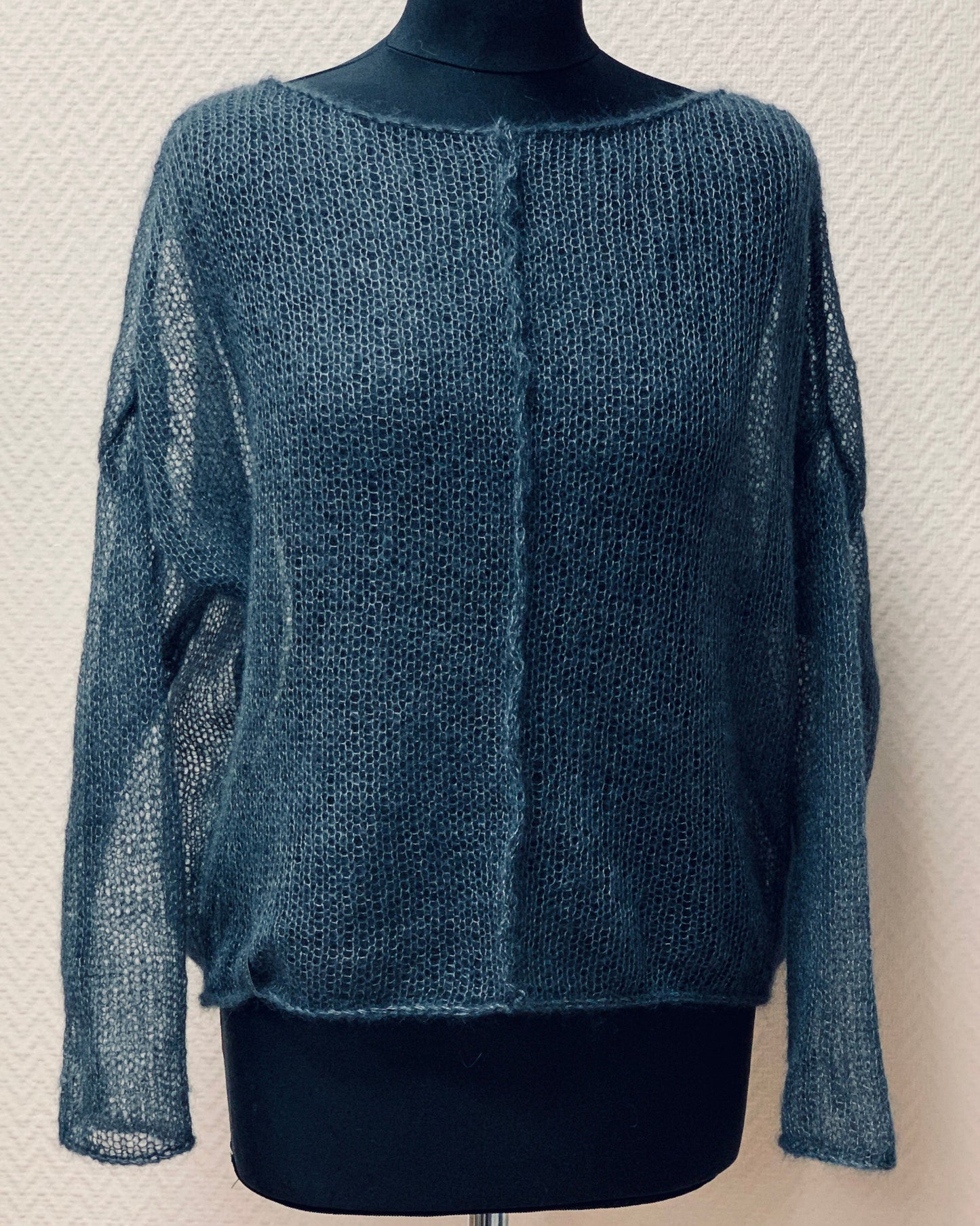 Mesh Kid Mohair & Silk Slim-fit Sweater with a Decorative Front Seam