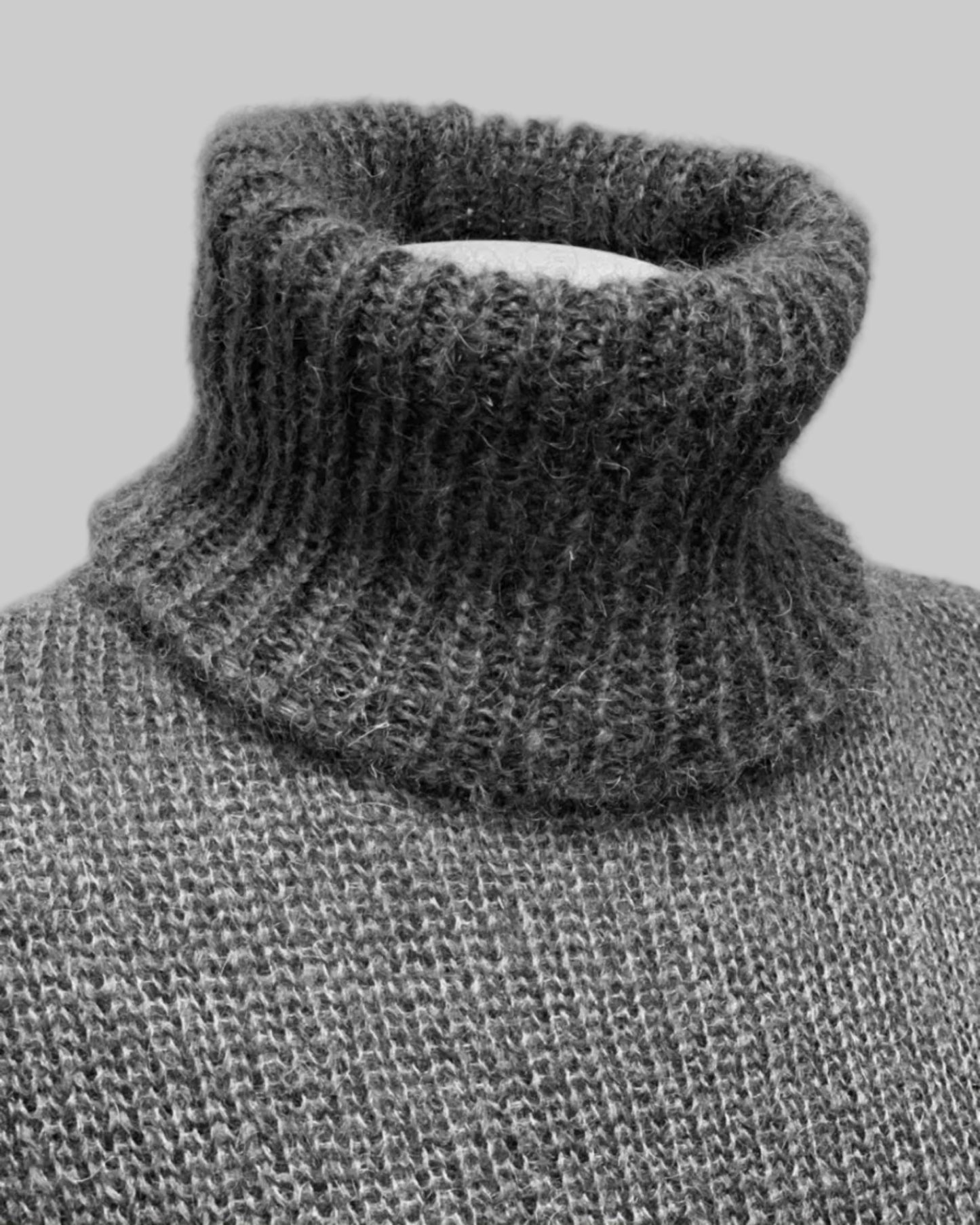 Kid Mohair & Silk Thick Turtleneck Sweater with Ribbed Edge