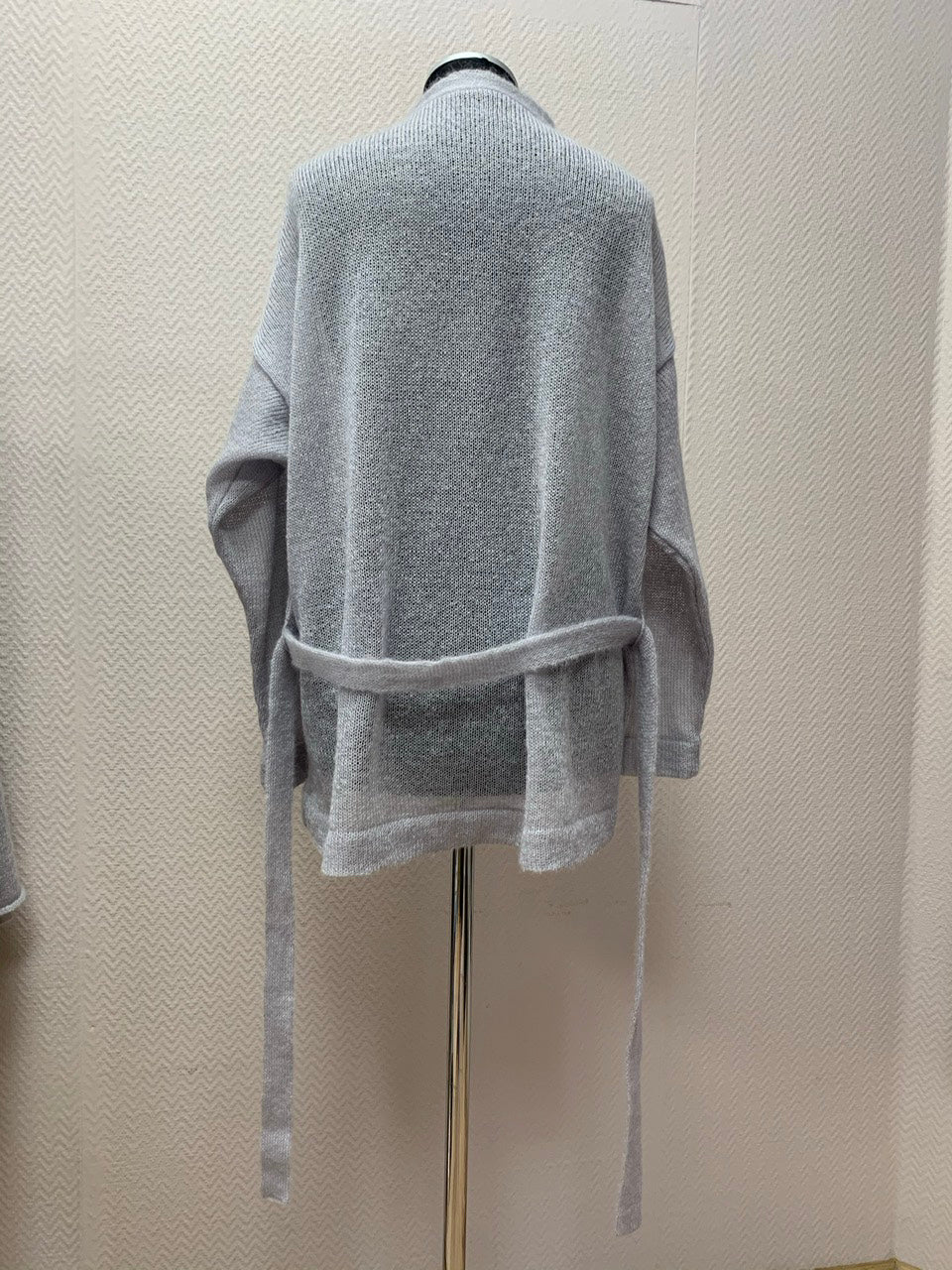 Kid Mohair & Silk Short V-neck Cardigan with Full Sleeves & Belt