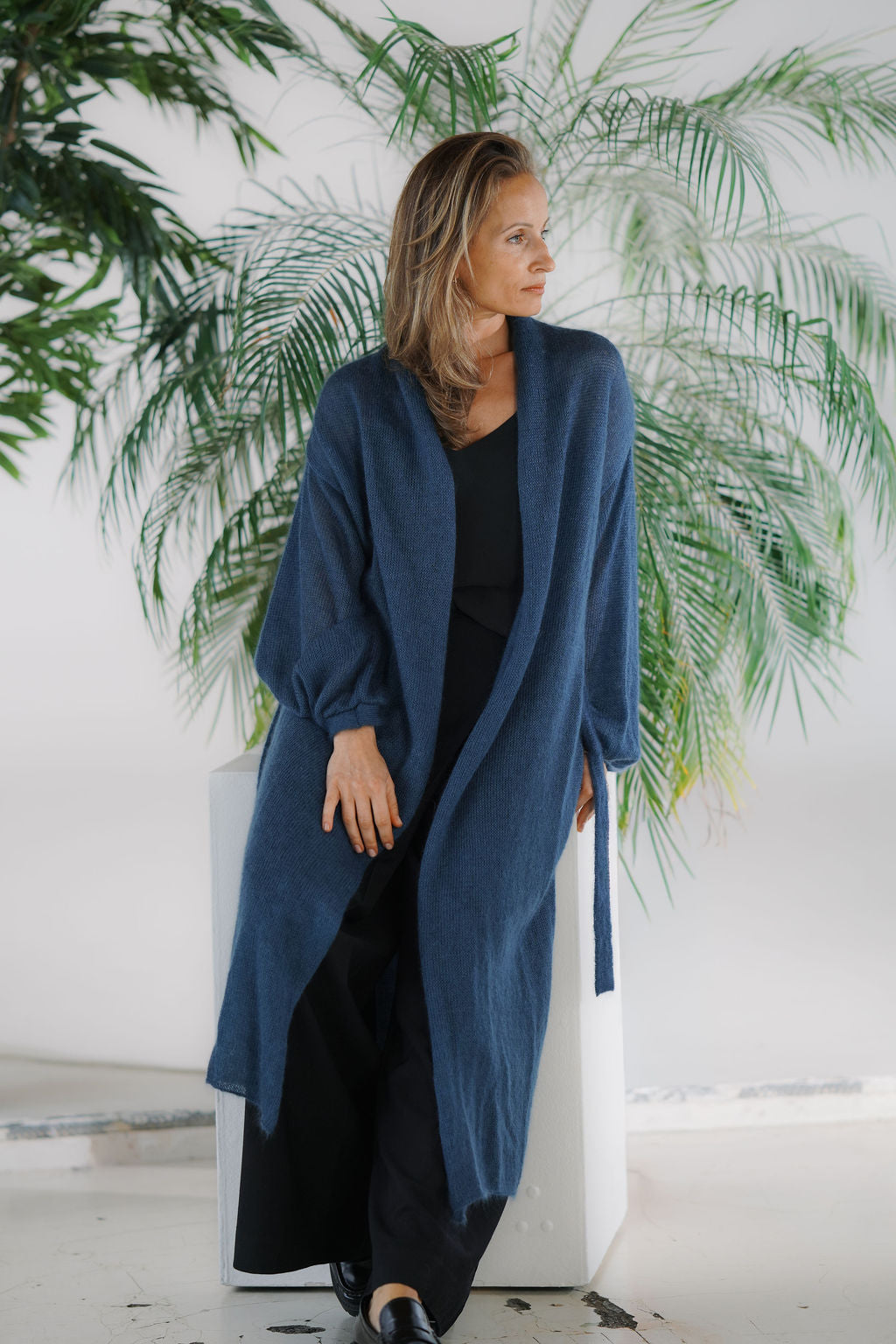 Women’s dark blue kid mohair and silk long cardigan with puff sleeves and belt