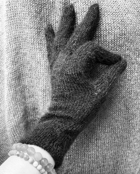 Dark gey handmade kid mohair & silk short gloves