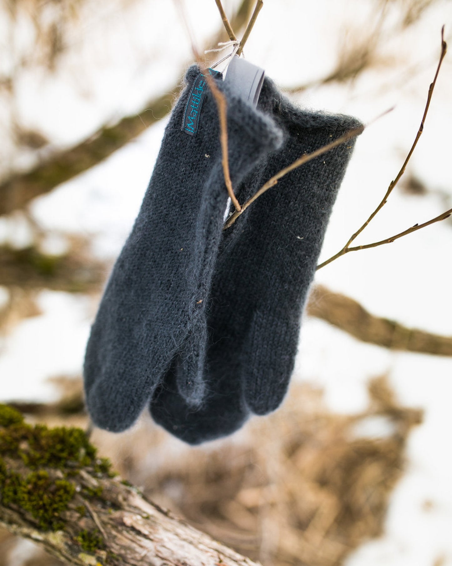 Lightweight breathable knit mittens in kid mohair & silk