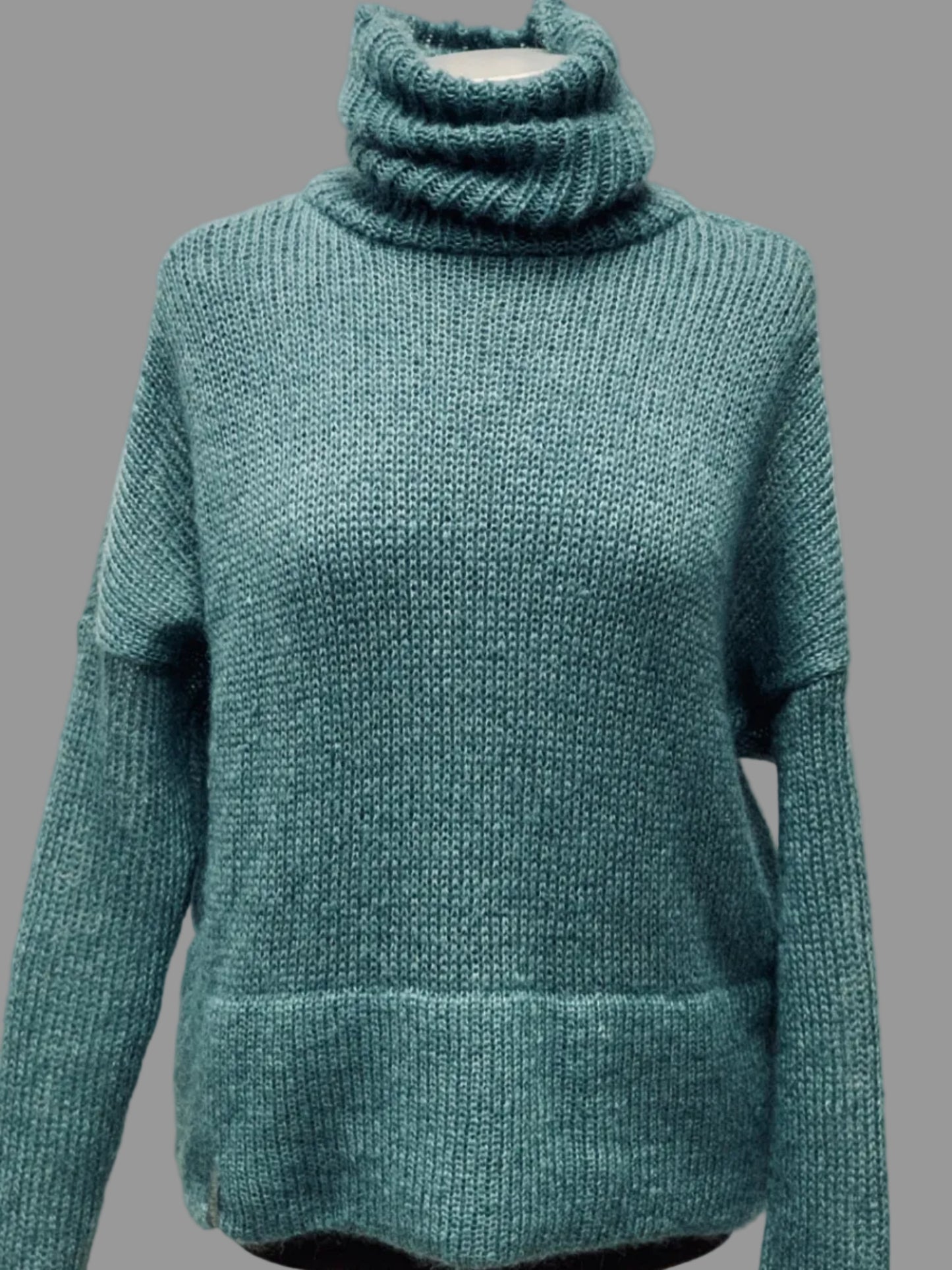 Kid Mohair & Silk Thick Turtleneck Sweater with Ribbed Edge