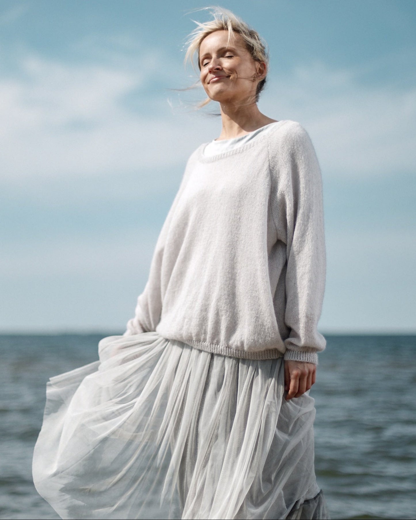 Premium handmade raglan sweater in kid mohair & silk