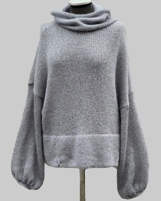 Kid Mohair & Silk Thick Turtleneck Sweater with Full Sleeves