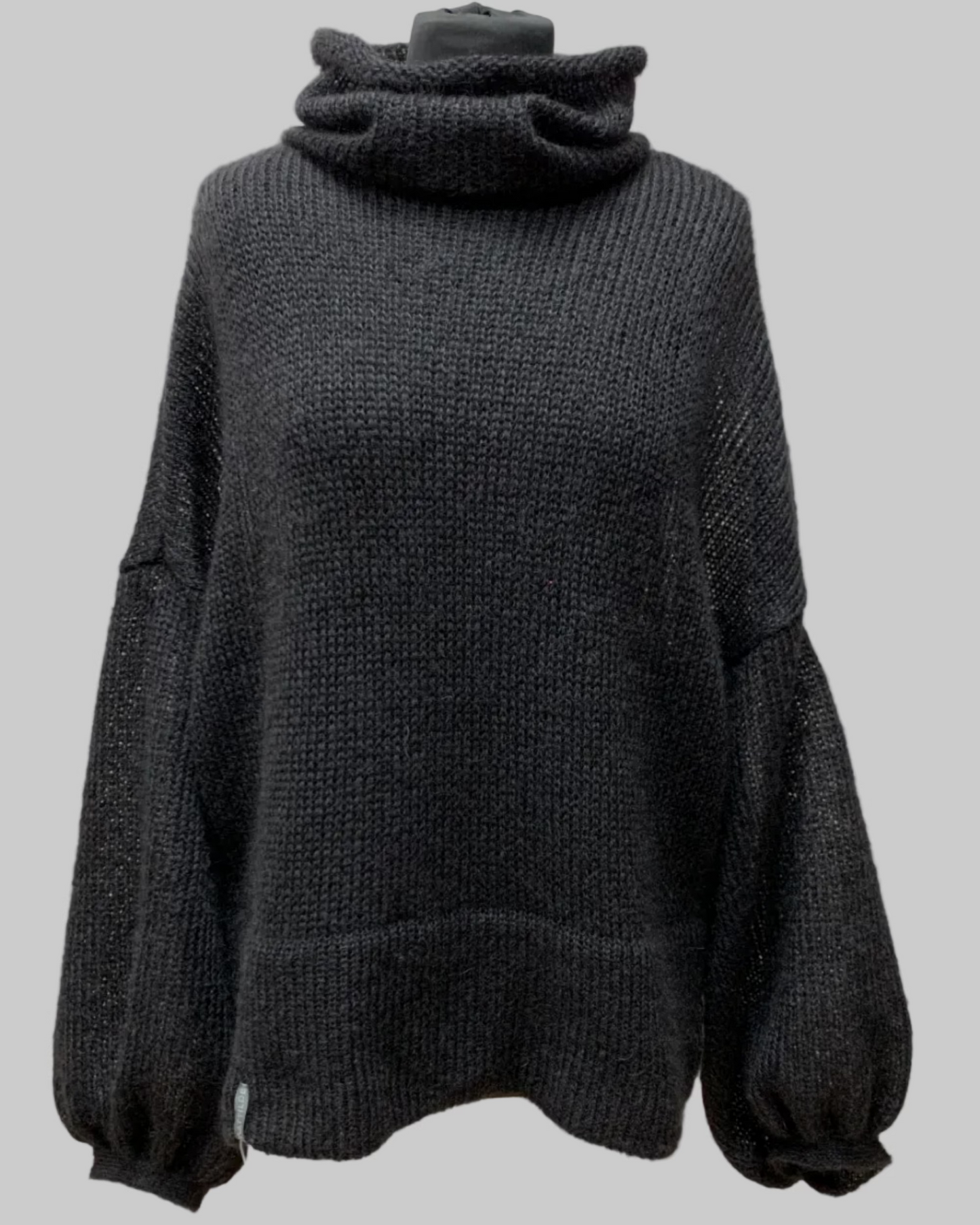 Kid Mohair & Silk Thick Turtleneck Sweater with Full Sleeves