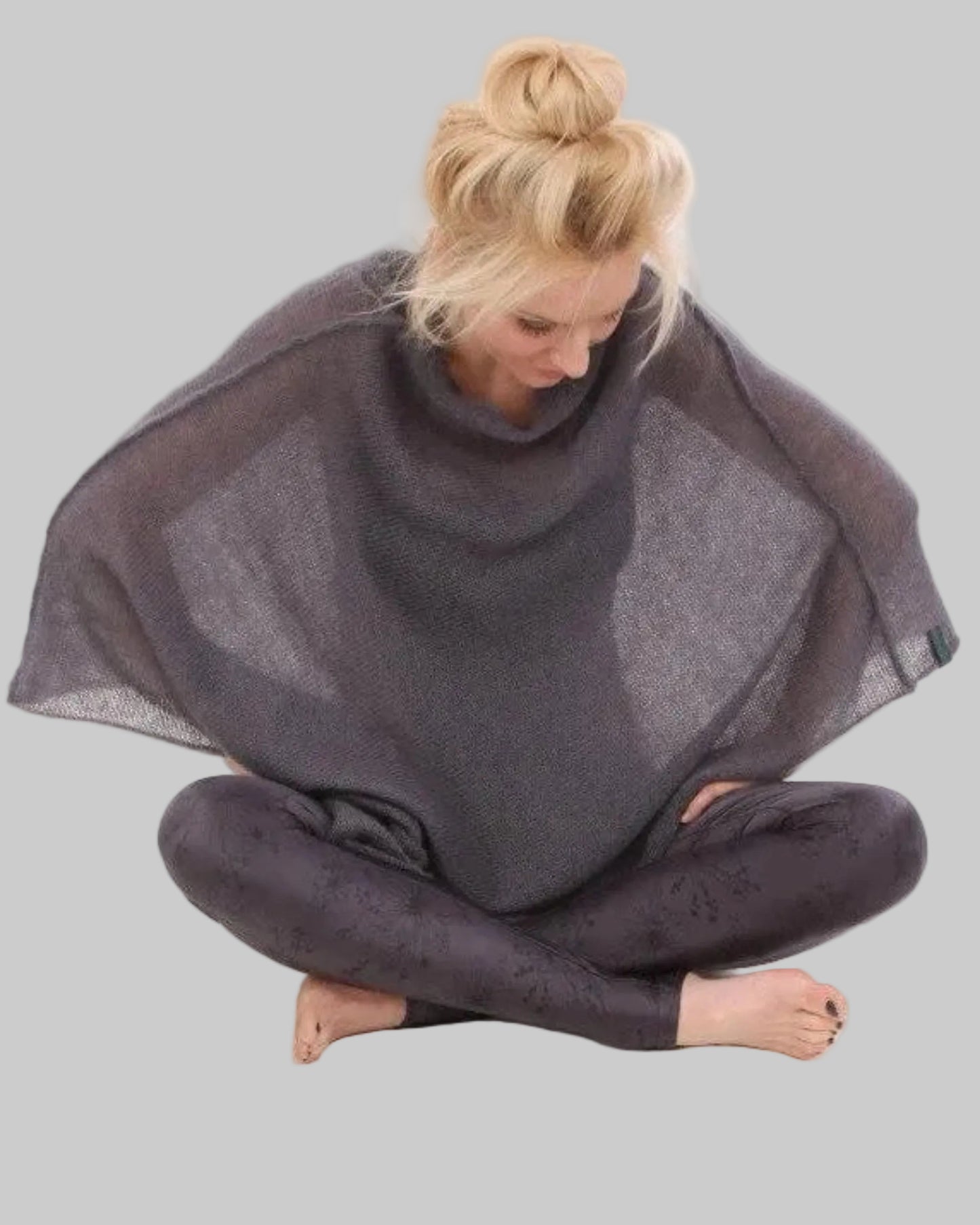 Breathable kid mohair & silk poncho with relaxed fit