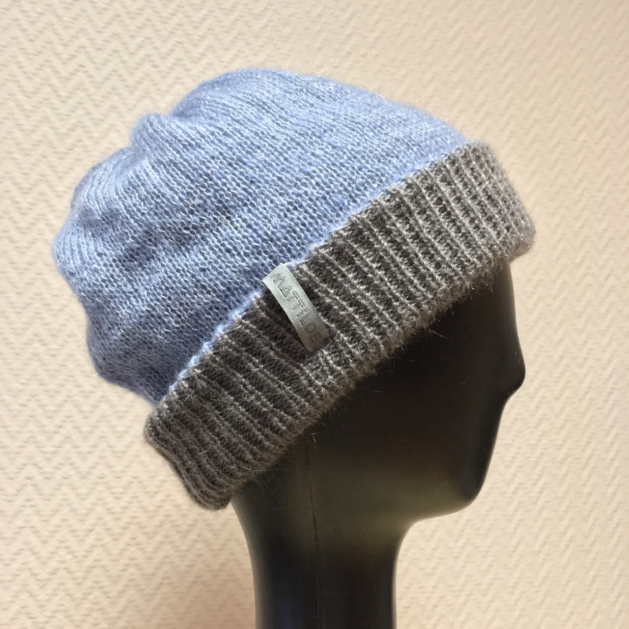 D0B6DF84-6CB4-46FB-9D64-FB90F29C1E19